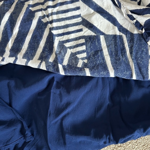 Vineyard Vines Striped Navy Blue and White Tie Neck Size Small Maxi Dress - Picture 2 of 5